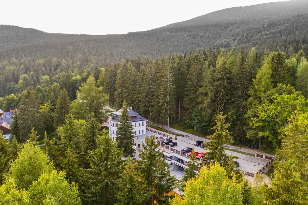 Hotel Bedriska Wellness Resort & Spa Špindlerŭv Mlýn Kültér fotó
